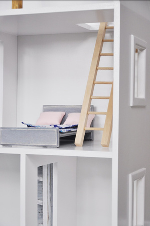 Przepiękny unikatowy domek dla lalek, duży z poddaszem, Elizabeth We made it