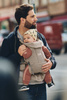 BABYBJORN MOVE 3D Mesh - nosidełko, Szary Beż