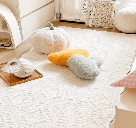 Designerski dywanik w kolorze ecru 150 x 70 cm