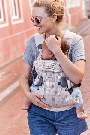 BABYBJORN ONE AIR 3D MESH - nosidełko, Perłowy Różowy