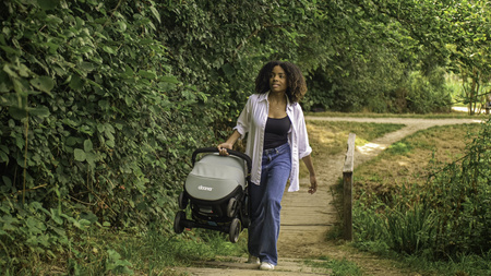 Doona - Mobilny fotelik samochodowy Doona X - Dusty Sage