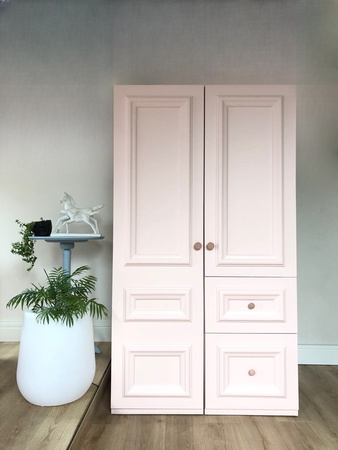 Różowa szafa z szufladami ,ponadczasowa garderoba dla dzieci Frankie