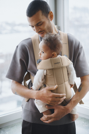 BABYBJORN MINI Woven – nosidełko, beżowe