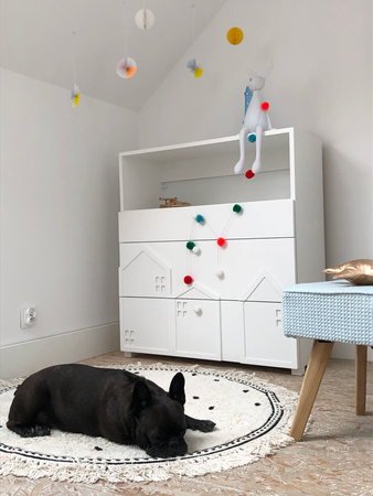 Mała komoda do pokoju dziecięcego z szufladami, biała komoda dla dzieci