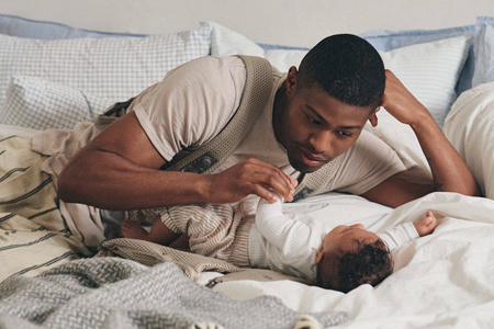 BABYBJORN MINI 3D Mesh – nosidełko, Szary Beż