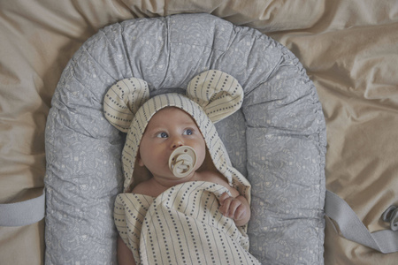 Elodie Details - gniazdko niemowlęce - Monkey Sunrise