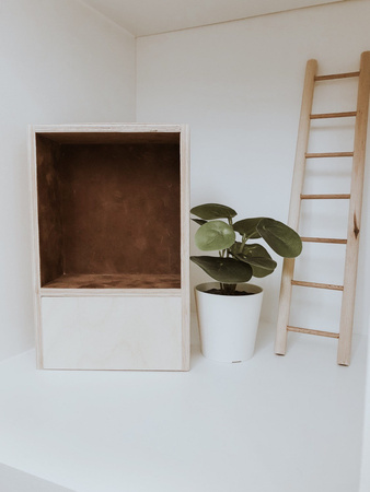 Wyjątkowy domek do zabawy dla chłopca i dziewczynki, z antresolą i huśtawką