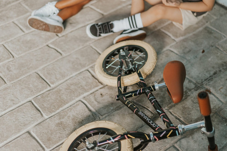 Banwood FIRST GO! rowerek biegowy Marest Allegra black