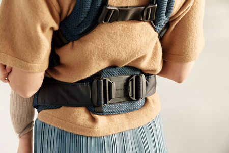 BABYBJORN - nosidełko Harmony 3D Mesh, Granatowy