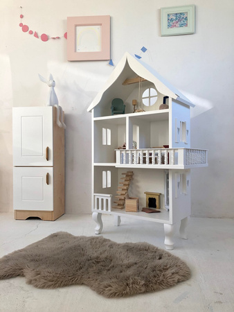 Drewniany duży domek dla lalek z poddaszem i balkonem, domek do zabawy Charlott