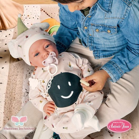 Lalka Emiliana z tablicą Antonio Juan 33367