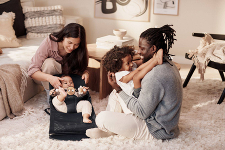 BABYBJORN - zabawka do leżaczka - Googly Eyes Black and White