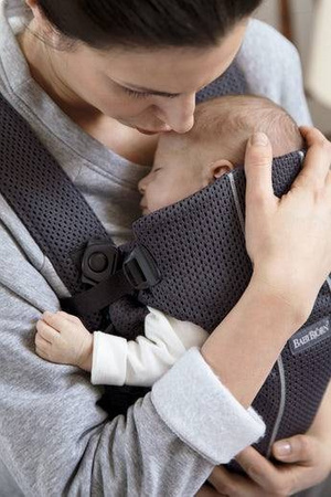 BABYBJORN MINI 3D Mesh – nosidełko, Ciemny Niebieski