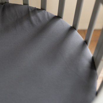 Prześcieradło bawełniane 73x73 Grafit Łóżeczko owalne 7w1