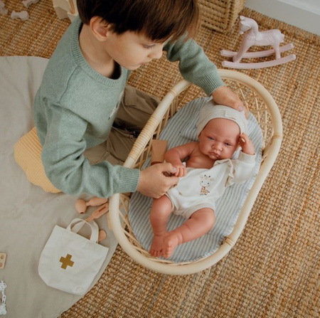 Lalka Lui lekarz z akcesoriami Antonio Juan 50424