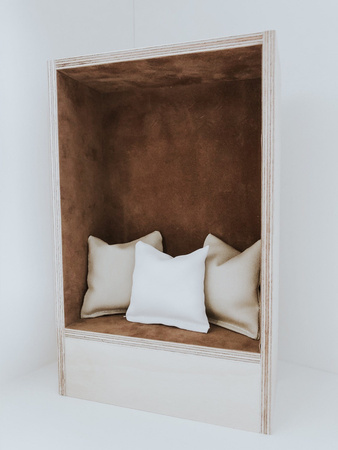 Wyjątkowy domek do zabawy dla chłopca i dziewczynki, z antresolą i huśtawką