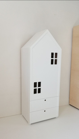 szafa garderoba mała z szufladami i drzwiami z okienkami