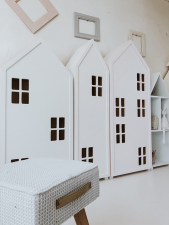 Meble dziecięce w ksztalcie domków z drewna Miasto