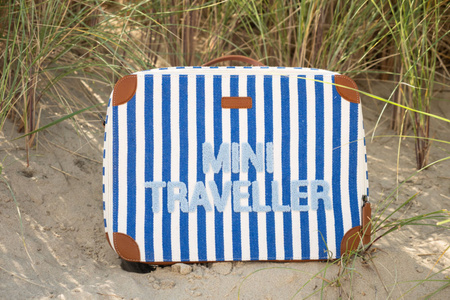 Childhome Walizka dziecięca Mini Traveller Electric Blue