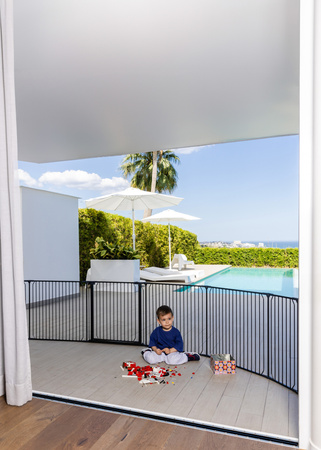 Baby Dan - Kojec Carl Pentagon, czarny