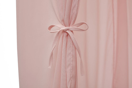 Baldachim nad łóżeczko dziecięce w kolorze różowym