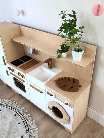 Drewniana mini kuchnia dla dzieci z lodówką, piekarnikiem i zmywarką handmade