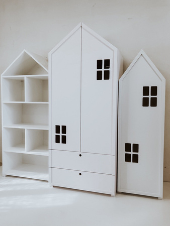 Duża biała garderoba dziecięca z szufladami, wyjątkowa szafa w kształcie domku