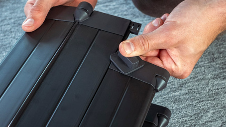 Baby Dan - Bramka ochronna ALMA, składana automatycznie, black