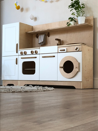 Drewniana mini kuchnia dla dzieci z lodówką, piekarnikiem i zmywarką handmade