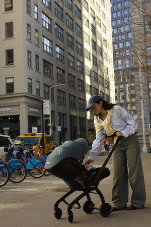 Doona - Mobilny fotelik samochodowy Doona X - Dusty Sage