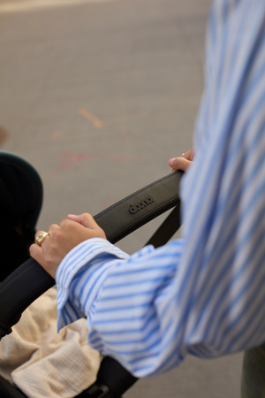 Doona - Mobilny fotelik samochodowy Doona X - Dusty Sage