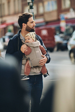 BABYBJORN MOVE 3D Mesh - nosidełko, Szary Beż